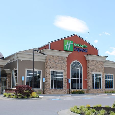 Holiday Inn Express Woodstock-Shenandoah Valley By Ihg Exterior foto