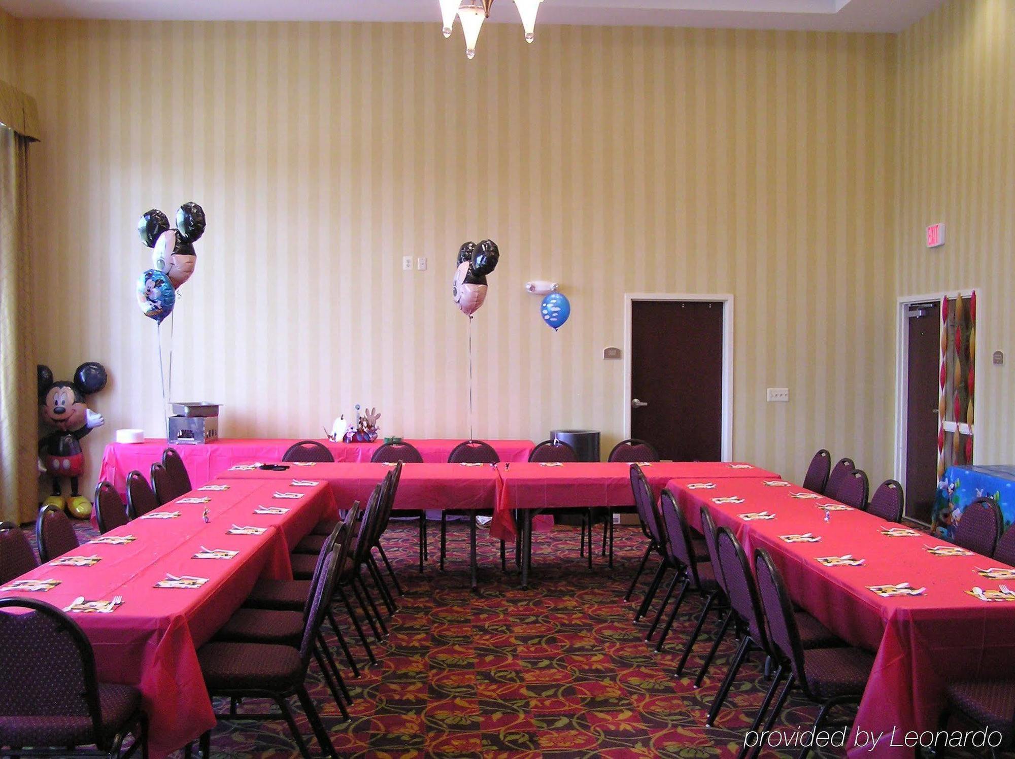 Holiday Inn Express Woodstock-Shenandoah Valley By Ihg Exterior foto