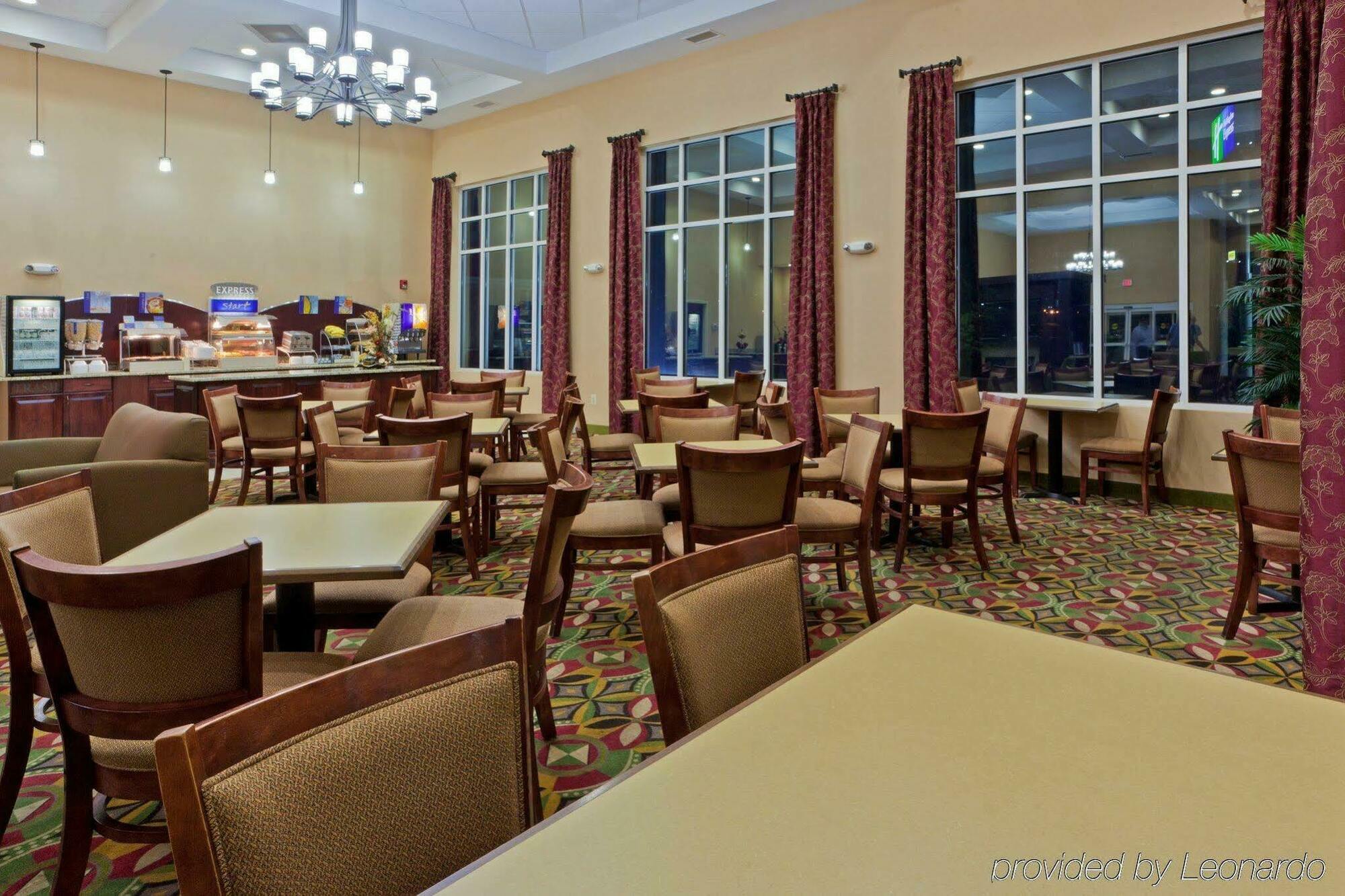 Holiday Inn Express Woodstock-Shenandoah Valley By Ihg Exterior foto